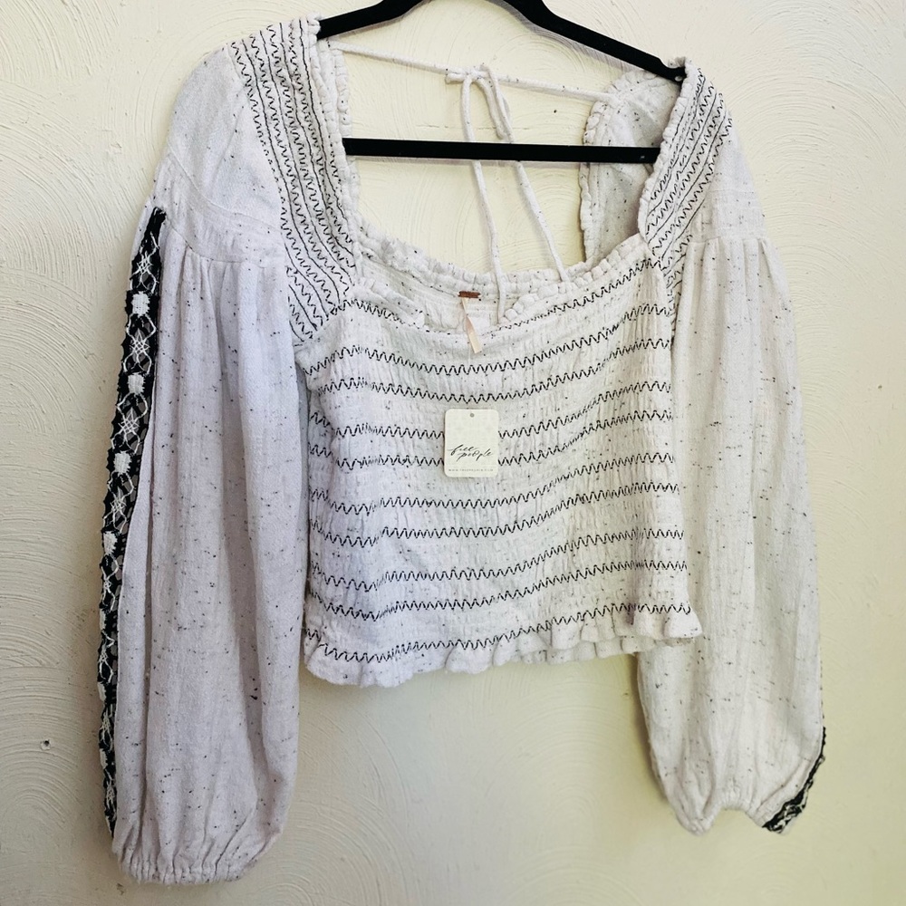 🍂✨ FREE PEOPLE NWT Smocked Blouse with Puff Peasant Sleeves